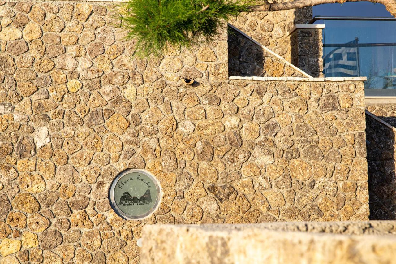 Black Rocks Family, Luxury Seafront Beach Maisonette อากิออส กอร์ดิออส ภายนอก รูปภาพ