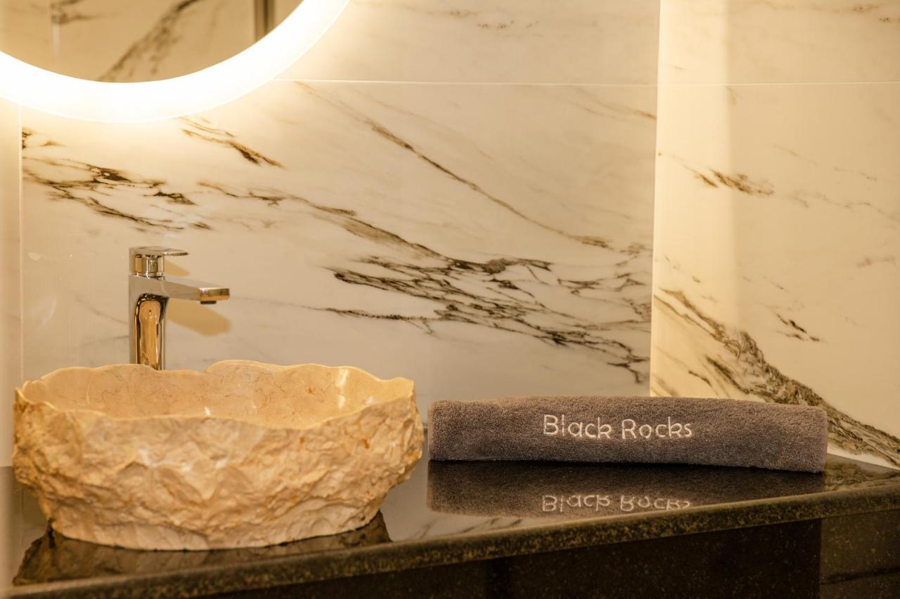 Black Rocks Family, Luxury Seafront Beach Maisonette อากิออส กอร์ดิออส ภายนอก รูปภาพ